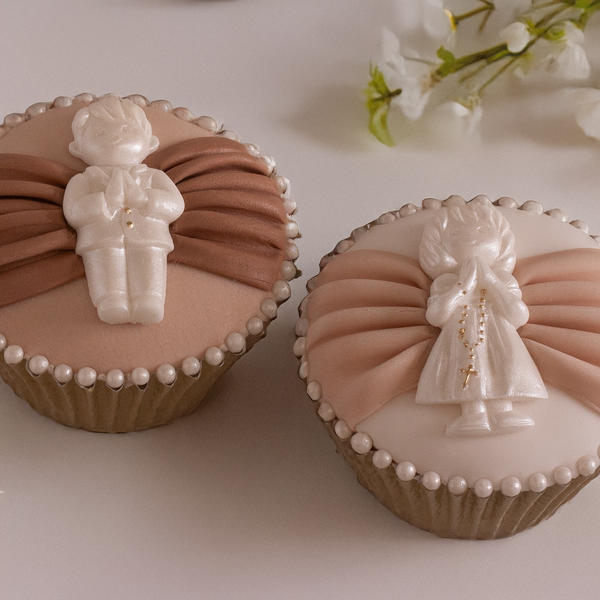 First Holy Communion, Hand Sculpted Praying Children Silicone Mould