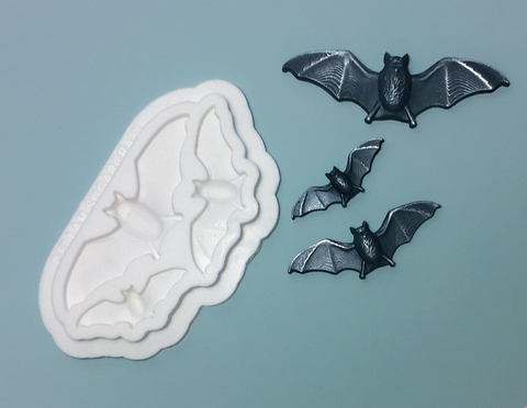 Halloween Bats 3 cavity graduated bat silicone food safe craft mould. cupcake, sugar paste, fondant clay freeze & fuse mould