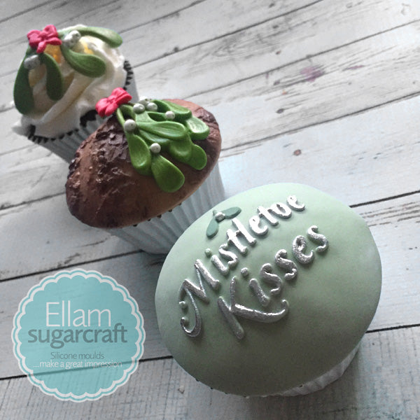 Mistletoe cupcakes - rustic cupcakes - rustic Christmas cakes